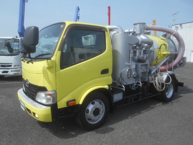 [清掃車] H26デュトロ 兼松エンジニアリング製 風量40㎥/min 積載2.73t 実走行1.2万km ナンバー付