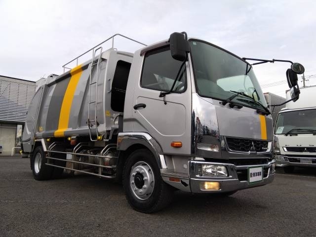 [塵芥車] H28 ファイター 新明和製プレス式 容量10.2立米 連続スイッチ&汚水タンク 積載6.9t 増トン車 走行24万km